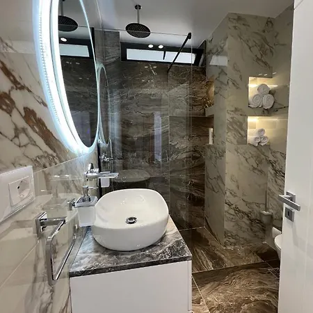 Navi Apartament Saranda